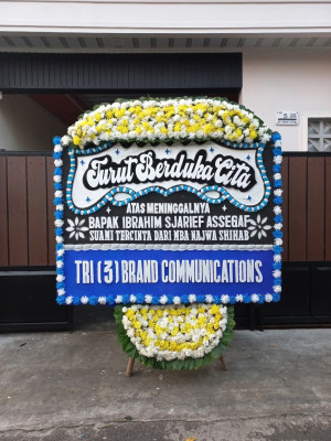 Papan Bunga Duka di Silih Nara